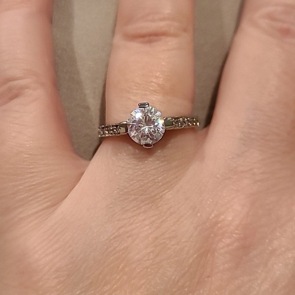 High cubic zirconia main stone with channel stones stainless steel ring